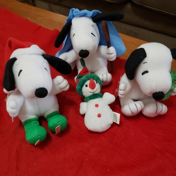 HALLMARK Snoopy Peanuts "Tis The Season" Skatin" "Little Sheperd" plus - Picture 6 of 6